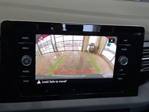 New 2026 Volkswagen Jetta SE image 4