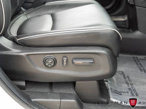 Used 2025 Honda Odyssey Touring image 25