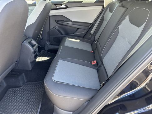 Used 2023 Volkswagen Taos S image 15