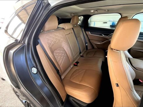 Used 2023 Jaguar F-PACE S AWD/4WD image 36