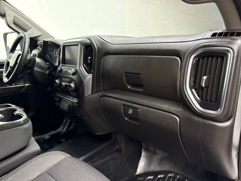 Used 2022 Chevrolet Silverado 2500 LT w/ Convenience Package image 21