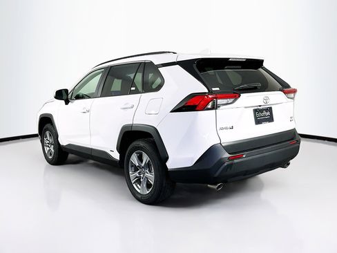 Used 2025 Toyota RAV4 XLE image 5