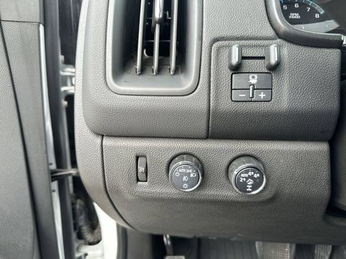 Used 2022 Chevrolet Colorado ZR2 w/ Colorado ZR2 Bison Edition AWD/4WD image 17