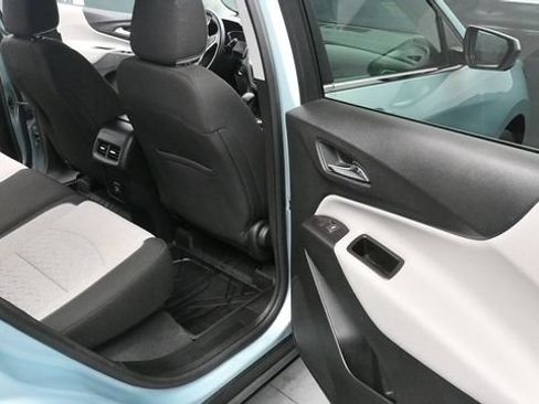 Used 2022 Chevrolet Equinox LT AWD/4WD image 18