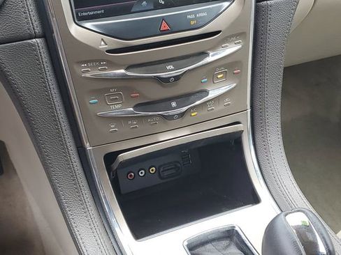 Used 2015 Lincoln MKX FWD w/ Equipment Group 101A image 21
