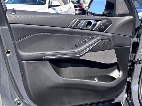 Used 2026 BMW X5 xDrive40i AWD/4WD image 23