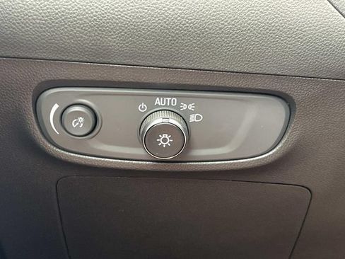 Used 2024 Buick Encore GX Preferred FWD image 25