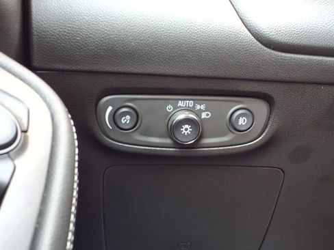 Used 2023 Buick Encore GX Essence w/ Experience Buick Package image 18