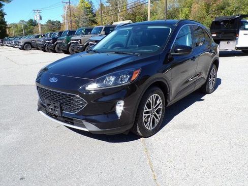 Certified 2021 Ford Escape SEL w/ Technology Package image 3