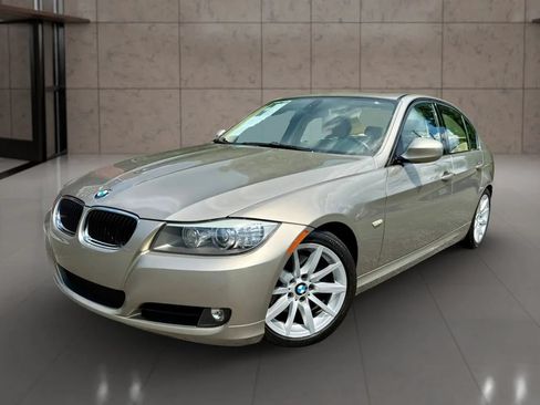 Used 2009 BMW 328i Sedan RWD image 2