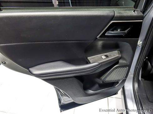 Used 2023 Mitsubishi Outlander SE image 29