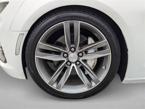 Used 2019 Chevrolet Camaro SS RWD image 9