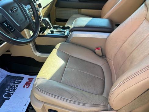 Used 2014 Ford F150 Lariat w/ Lariat Chrome Package image 18