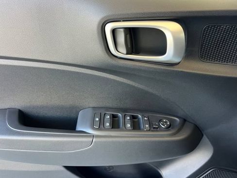 New 2026 Hyundai Venue SEL FWD image 10