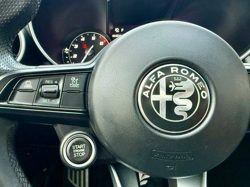 Used 2022 Alfa Romeo Giulia Ti image 31