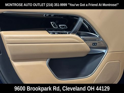 Used 2023 Land Rover Range Rover Long Wheelbase SE AWD/4WD image 12