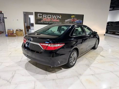 Used 2017 Toyota Camry LE FWD image 8