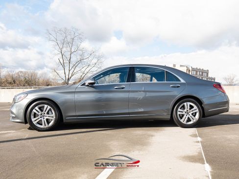 Used 2019 Mercedes-Benz S 560 4MATIC Sedan w/ Premium Package image 4