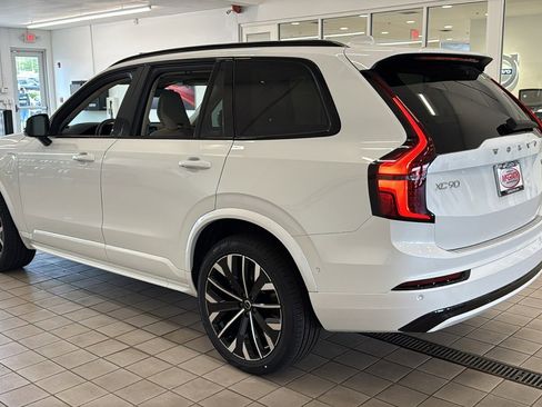 New 2026 Volvo XC90 T8 Ultra w/ Lounge Package AWD/4WD image 7