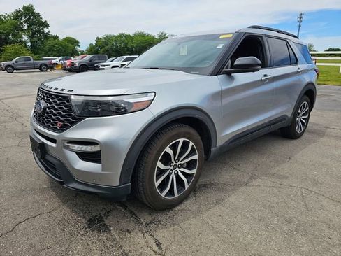 Used 2020 Ford Explorer ST w/ Premium Technology Package AWD/4WD image 3