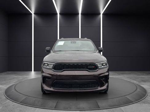 Used 2024 Dodge Durango GT image 2