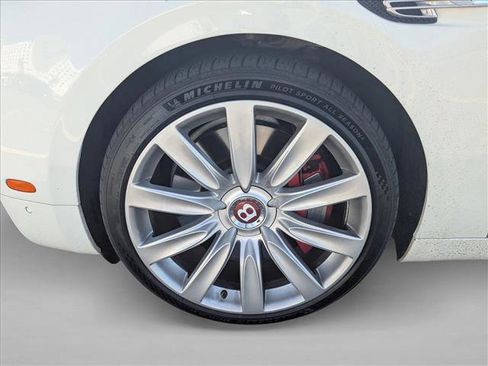Used 2018 Bentley Flying Spur S V8 image 13
