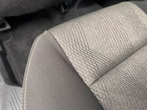 Used 2025 Nissan Rogue SV image 14