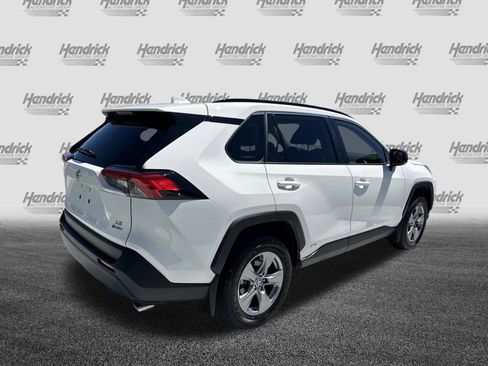 Certified 2025 Toyota RAV4 LE AWD/4WD image 10