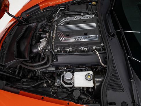 Used 2019 Chevrolet Corvette Z06 RWD image 14