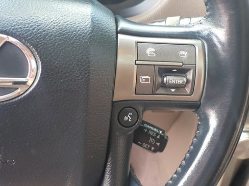 Used 2011 Lexus GX 460 image 23