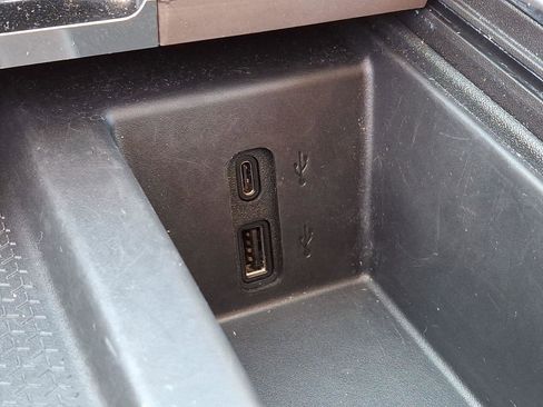 Used 2024 GMC Acadia Denali image 41