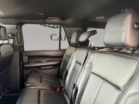 Used 2020 Ford Expedition Max XLT w/ Equipment Group 202A RWD image 13