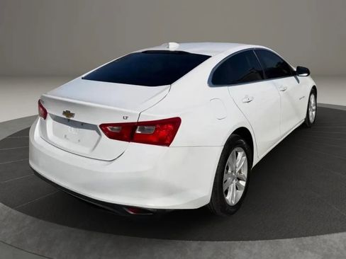 Used 2018 Chevrolet Malibu LT FWD image 7