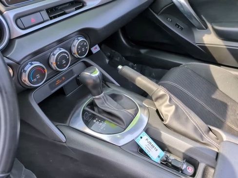 Used 2017 FIAT 124 Spider Classica image 20