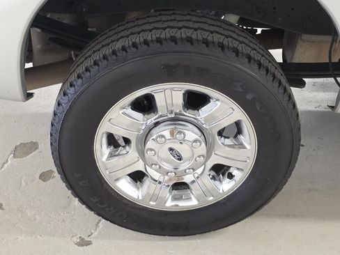 Used 2016 Ford F250 Lariat w/ Chrome Package AWD/4WD image 36