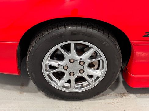 Used 2001 Chevrolet Camaro Z28 w/ Preferred Equipment Group 2 image 28