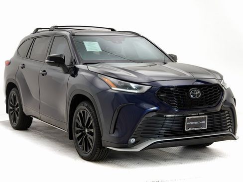 Used 2023 Toyota Highlander XSE image 33
