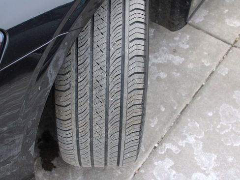 Used 2024 Volvo S60 B5 Plus image 13