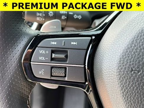 Used 2025 Acura ADX A-Spec image 13