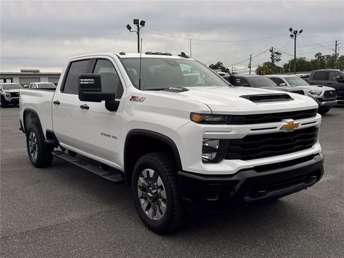 New 2026 Chevrolet Silverado 2500 Custom w/ Custom Value Package AWD/4WD image 2