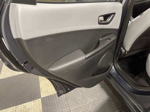 Used 2019 Hyundai Kona Limited AWD/4WD image 15