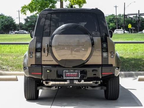 New 2026 Land Rover Defender 110 X-Dynamic SE AWD/4WD image 10