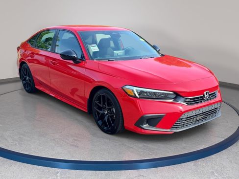 Used 2024 Honda Civic Sport image 3