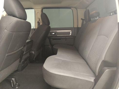 Used 2022 RAM 1500 Classic SLT RWD image 18