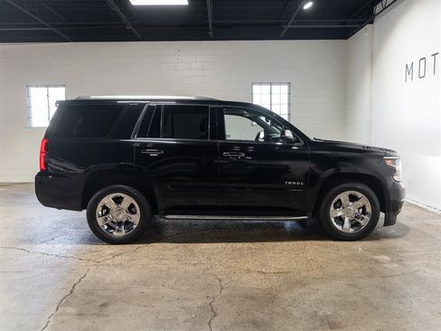 Used 2017 Chevrolet Tahoe Premier AWD/4WD image 10