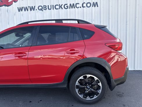 Used 2021 Subaru Crosstrek 2.0i Premium image 2