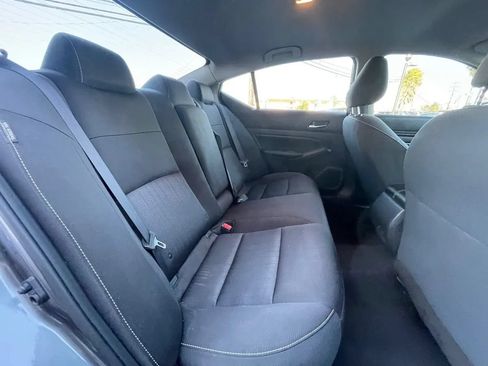 Used 2022 Nissan Altima 2.5 S FWD image 14