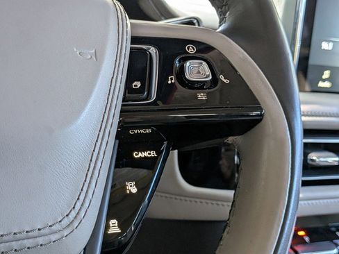 Used 2022 Lincoln Aviator Reserve w/ Equipment Group 201A RWD image 14