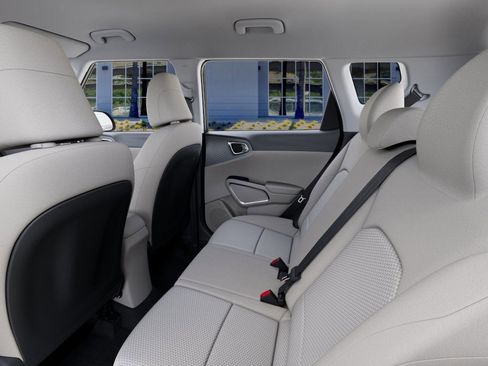 New 2025 Kia Soul LX image 18