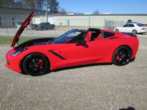 Used 2014 Chevrolet Corvette Stingray Z51 2dr Coupe w/ 3LT Preferred Equipment Group image 60